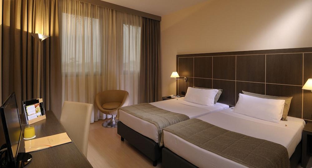 Savhotel Aemilia Bolonha Exterior foto