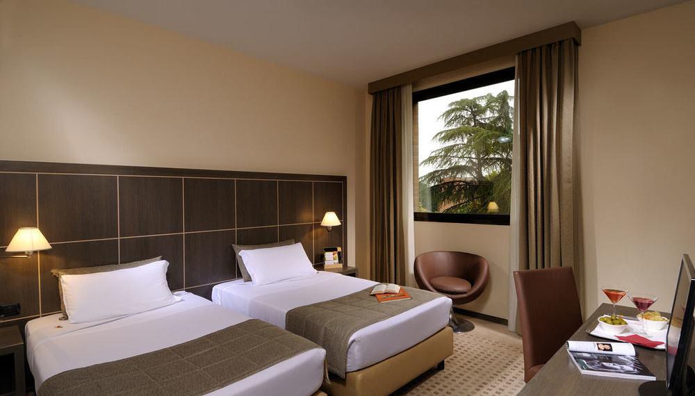 Savhotel Aemilia Bolonha Exterior foto